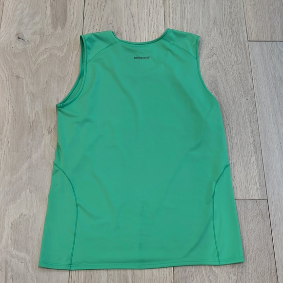 Patagonia Scoop Neck Tank Top Size Medium - Picture 10 of 10
